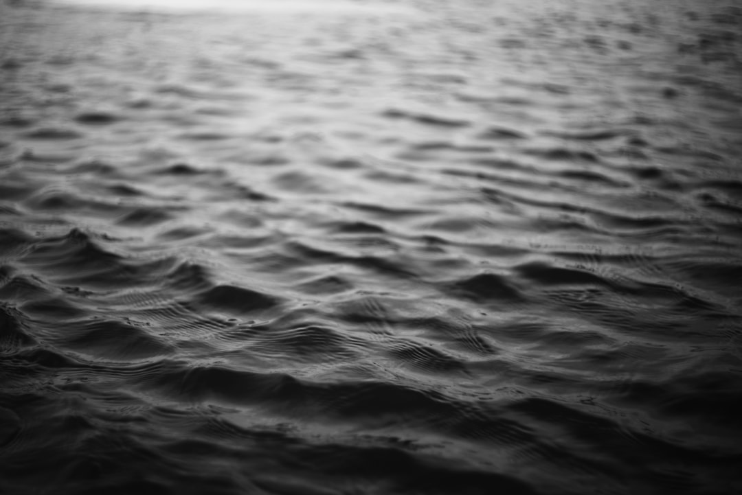 الريكي: ما هو؟ وكيف يشفي الطاقة؟ — رشا برهان