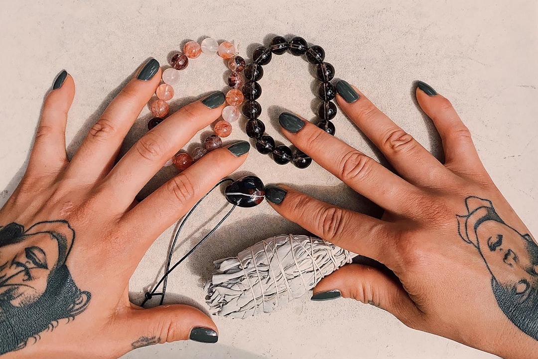 لماذا الغفران يحرر طاقتك من القيود؟ — رشا برهان